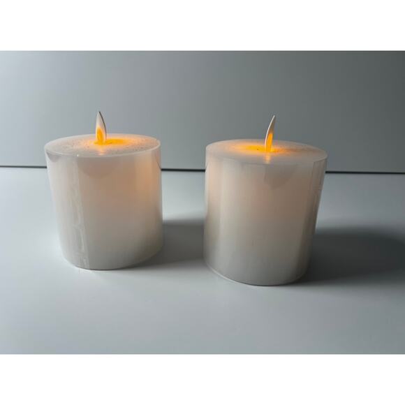 ✨ NEW & UNUSED! Luminara Real-Flame Effect LED Candle Pair 3"x4.5" ✨ - Picture 2 of 3